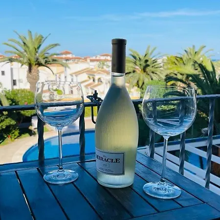 Dream Vacation Corintio Torrevieja